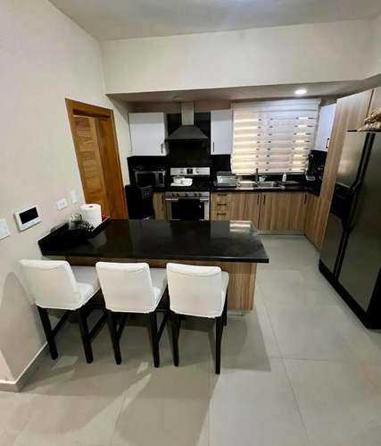 APARTAMENTO EN VENTA | EVARISTO MORALES  Ubicado en una de las zonas más privilegiadas de Evaristo Morales, este moderno - Imagen 8