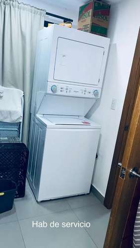 APARTAMENTO EN VENTA | EVARISTO MORALES  Ubicado en una de las zonas más privilegiadas de Evaristo Morales, este moderno - Imagen 19