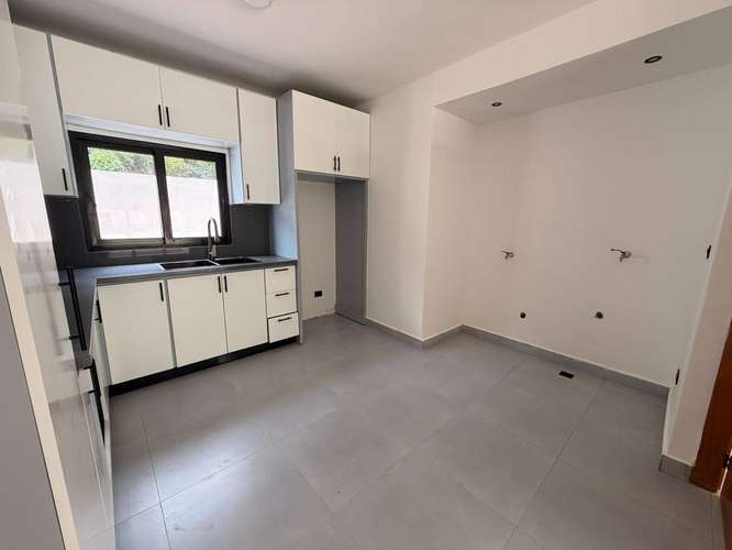 Apartamentos con Piscina en Residencial Cerrado Cerca de Playa Punta Popy, Las Terrenas, Samaná