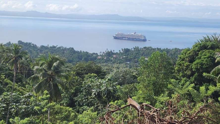 Terrenos en Comunidad Cerrada con Piscina y Vista al Mar a Minutos del Pueblo de Samaná