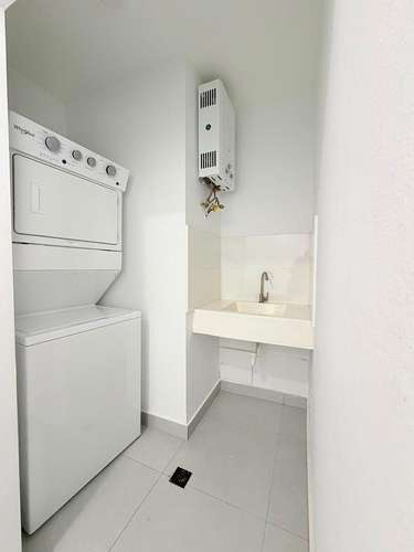 Apartamento con Vista Panorámica al Mar en Alquiler | - Imagen 6