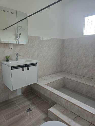 Segundo Nivel de Casa en Alquiler para vivienda u oficina - Imagen 6