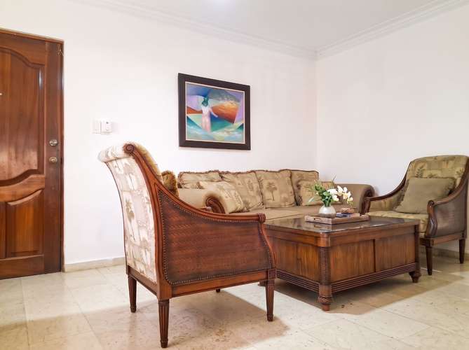Apartamento en Alquiler Amueblado 2H 1P y Balcón en Condominio Cerrado / Furnished 2-Bedroom, 1-Parking-Space Apartment  - Imagen 3