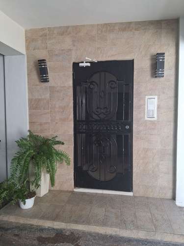 Apartamento en Alquiler Amueblado 2H 1P y Balcón en Condominio Cerrado / Furnished 2-Bedroom, 1-Parking-Space Apartment  - Imagen 12