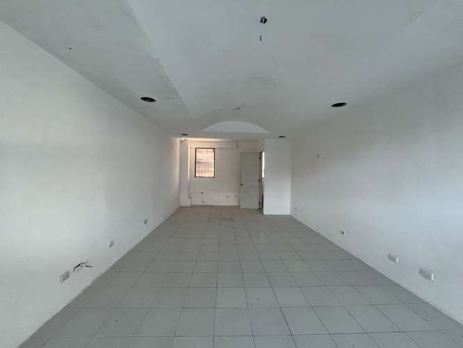 Local Comercial Alquiler Piantini de 32m2 – Segundo Nivel - Imagen 5