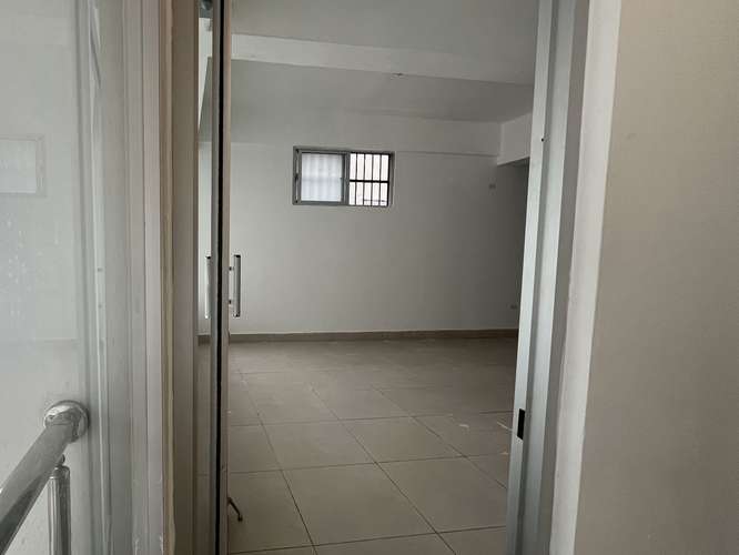 Local Comercial Alquiler NACO de 44m2 – Primer Nivel
