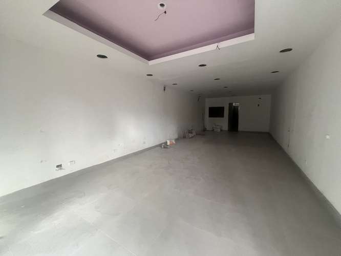 Local Comercial Alquiler NACO de 62.35m2 – Segundo Nivel - Imagen 2