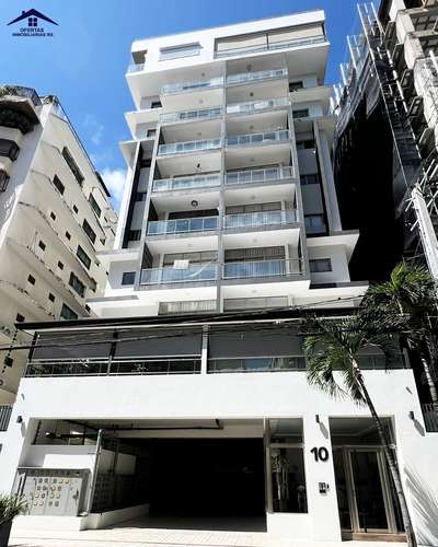 Apartamento en Venta en Torre Moderna de Lujo en Naco, Santo Domingo | Reventa