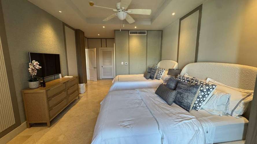 Venta de apartamento amueblado frente a la Marina de Cap Cana