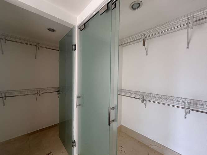 Apartamento en Alquiler en Piantini de TRES Habitaciones con Línea Blanca - Imagen 18