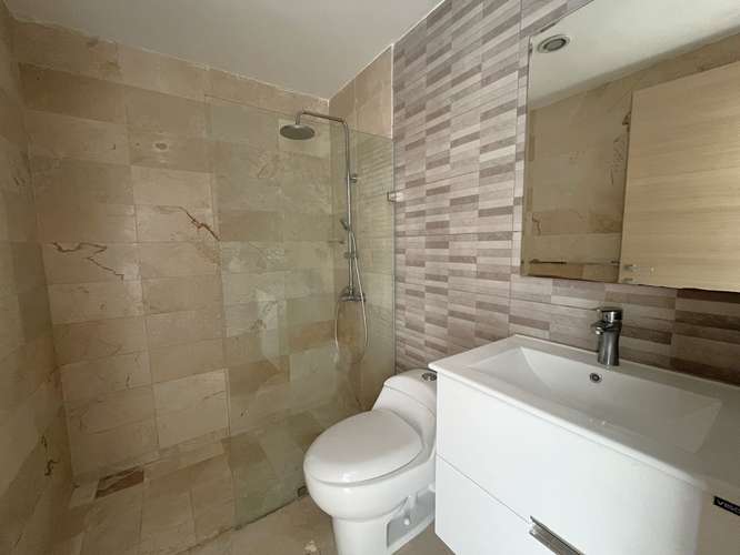 Apartamento en Alquiler en Piantini de TRES Habitaciones con Línea Blanca - Imagen 14