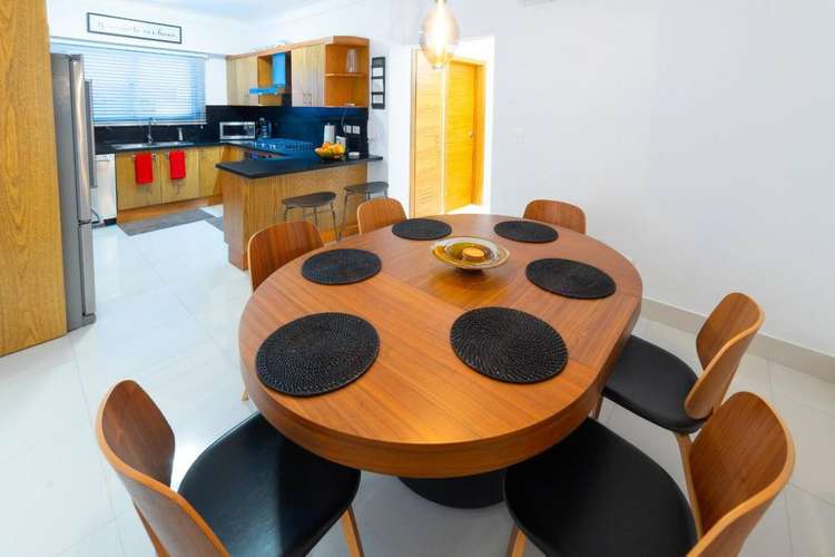 APARTAMENTO AMUEBLADO EN ALQUILER EN TORRE ARKHO III | EVARISTO MORALES, SANTO DOMINGO - Imagen 5