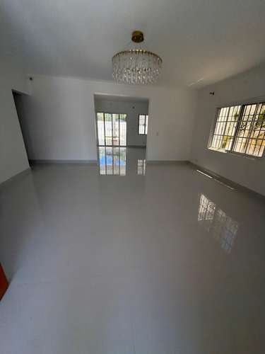 CASA EN VENTA EN PUERTO PLATA A  3 MINUTOS DE LA PLAYA   A aproximadamente 3 minutos de Playa Dorada - Imagen 4