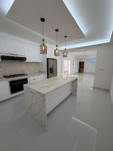 CASA EN VENTA EN PUERTO PLATA A  3 MINUTOS DE LA PLAYA   A aproximadamente 3 minutos de Playa Dorada - Imagen 6