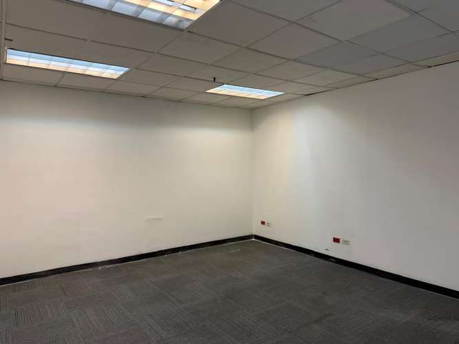 Alquilo edificio comercial en el sector de naco , de 6 niveles, 9000mt2, próximo Av.principales  - Imagen 16