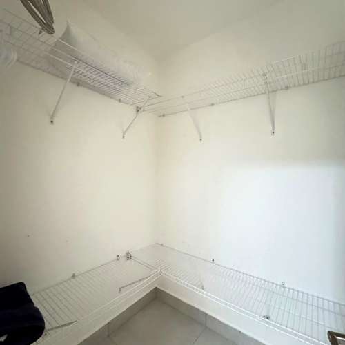 Apartamento amueblado en venta de 2 habitaciones en La Esmeralda - Imagen 16