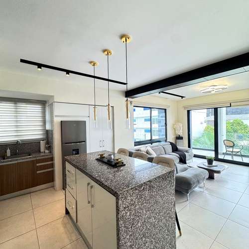 Apartamento amueblado en venta de 2 habitaciones en La Esmeralda - Imagen 9