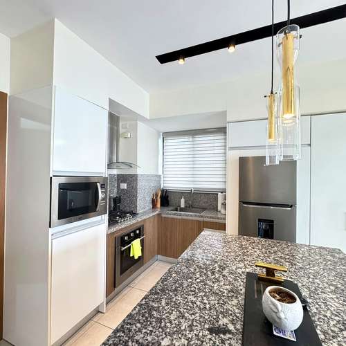 Apartamento amueblado en venta de 2 habitaciones en La Esmeralda - Imagen 8