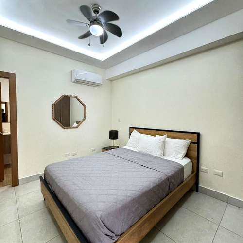 Apartamento amueblado en venta de 2 habitaciones en La Esmeralda - Imagen 14