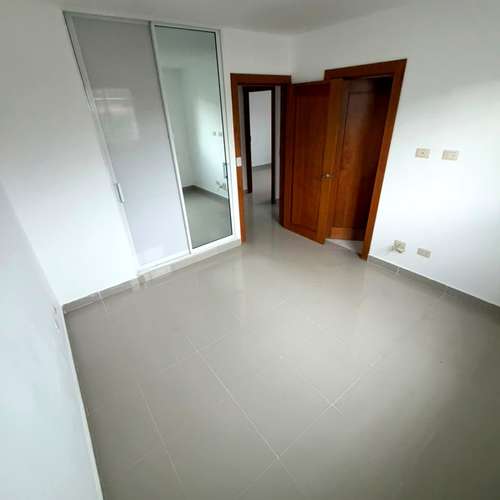 Apartamento en venta de 3 habitaciones en Los Rieles de Gurabo - Imagen 9