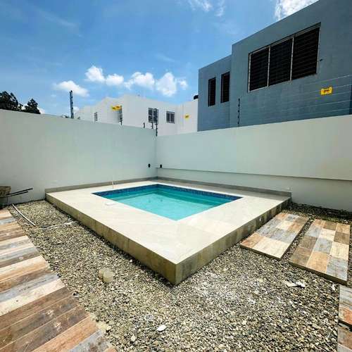 Casa moderna en venta de 4 habitaciones con piscina en Cerro Alto - Imagen 20