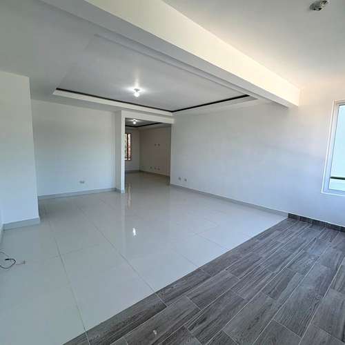 Apartamento en alquiler de 3 habitaciones en El Dorado, Santiago - Imagen 4