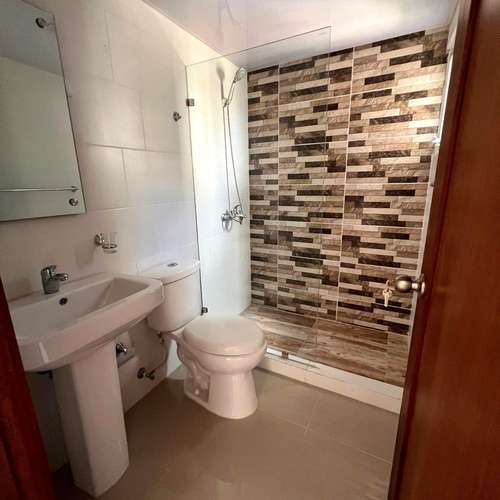 Apartamento en alquiler de 3 habitaciones en Llanos de Gurabo - Imagen 10