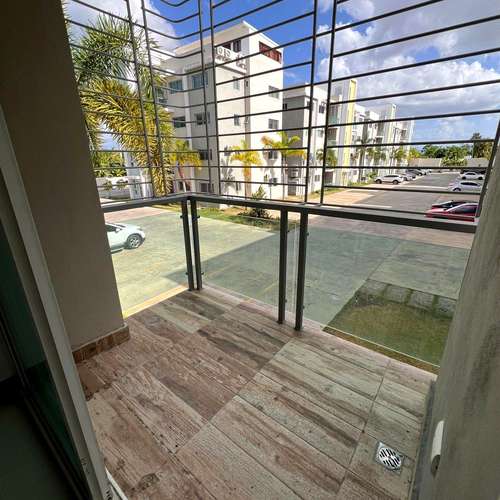 Apartamento en alquiler de 3 habitaciones en Llanos de Gurabo - Imagen 4