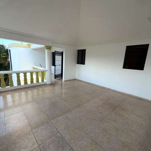 Casa de dos niveles en venta cerca del Supermercado Don Lindo - Imagen 20