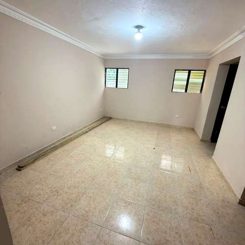 Casa de dos niveles en venta cerca del Supermercado Don Lindo - Imagen 11
