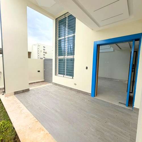 Casa en venta de 3 habitaciones con marquesina para 6 en Gurabo - Imagen 4