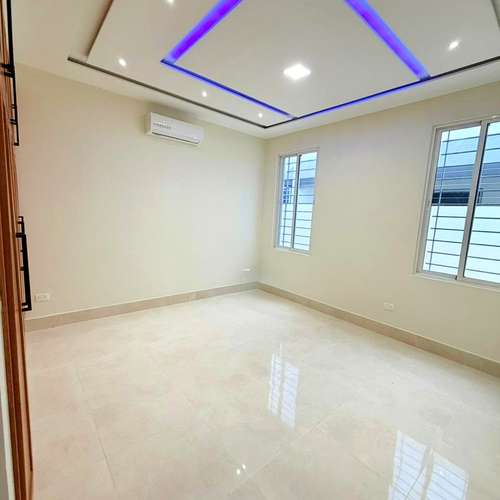 Casa en venta de 3 habitaciones con marquesina para 6 en Gurabo - Imagen 11