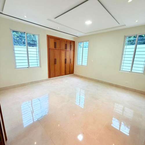 Casa en venta de 3 habitaciones con marquesina para 6 en Gurabo - Imagen 8