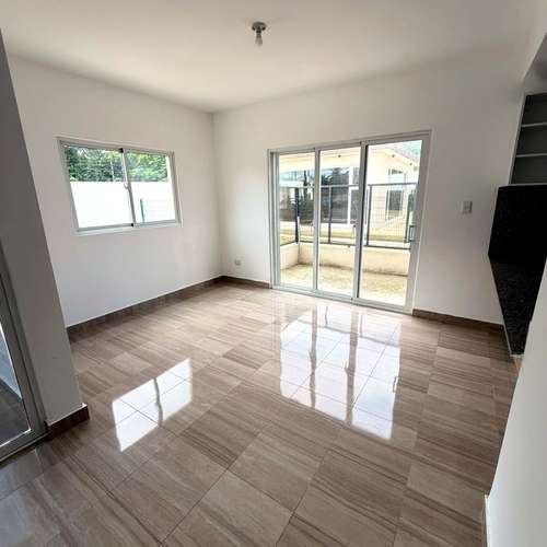 Apartamento en venta con patio de 3 habitaciones en Gurabo, Santiago - Imagen 4