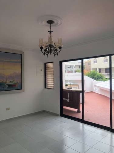 VENTA CASA DE DOS NIVELES EN ZONA EXCLUSIVA DE CERRO ALTO SANTIAGO - Imagen 14