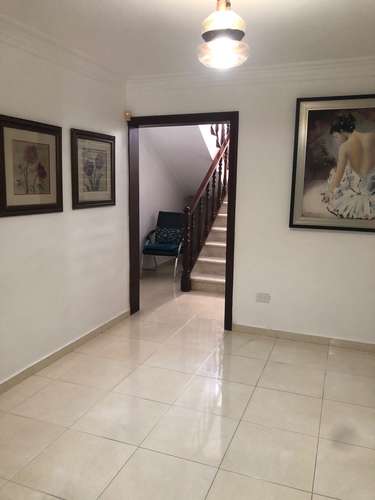 VENTA CASA DE DOS NIVELES EN ZONA EXCLUSIVA DE CERRO ALTO SANTIAGO - Imagen 18