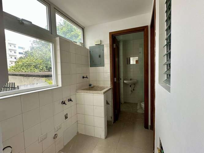 Apartamento en alquiler- Ens Paraíso - Imagen 8