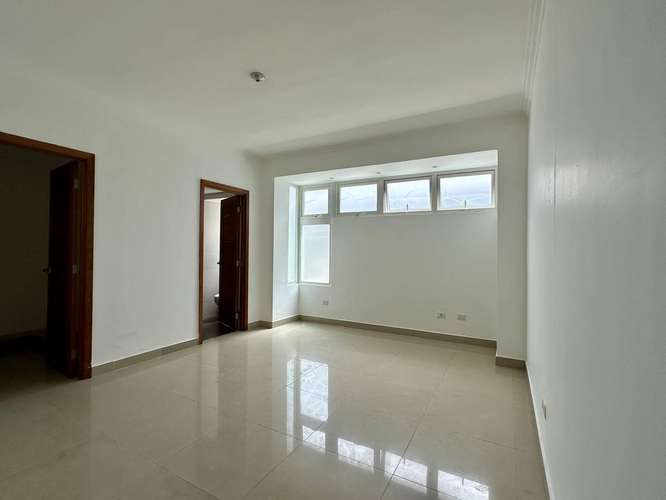 Apartamento en alquiler- Ens Paraíso - Imagen 3