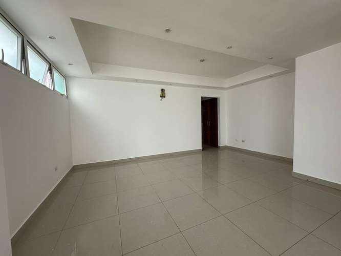 Apartamento en alquiler- Ens Paraíso - Imagen 7