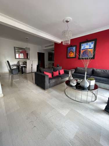 Venta amplio apartamento clásico en Naco  - Imagen 2
