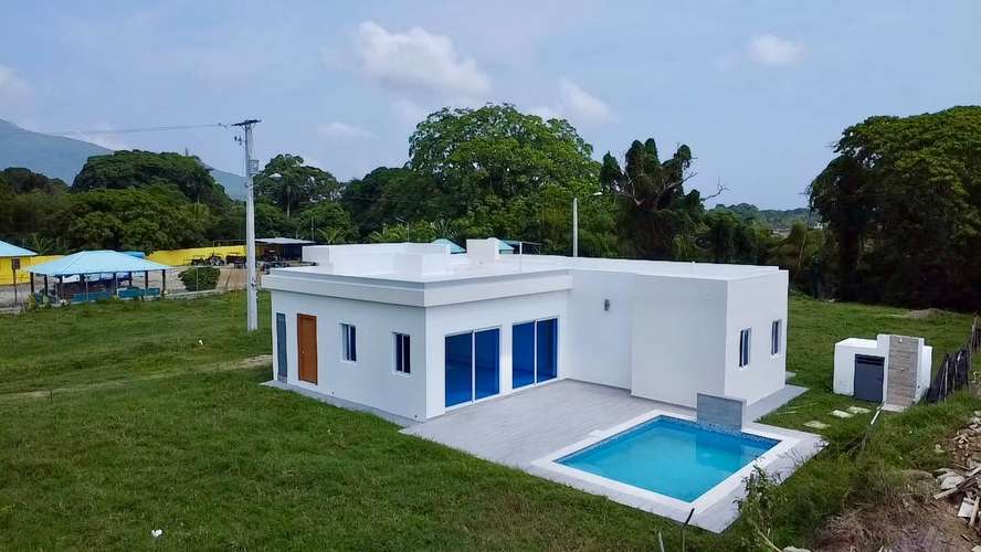 VILLA EN VENTA EN RESIDENCIAL PRÓXIMO A PLAYA DORADA 
