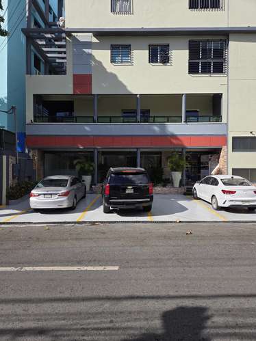 Local Comercial en alquiler- Excelente Oportunidad Gazcue 
