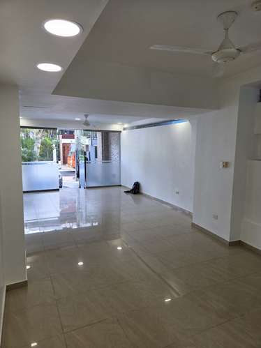 Local Comercial en alquiler- Excelente Oportunidad Gazcue  - Imagen 5