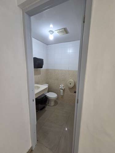 Local Comercial en alquiler- Excelente Oportunidad Gazcue  - Imagen 3
