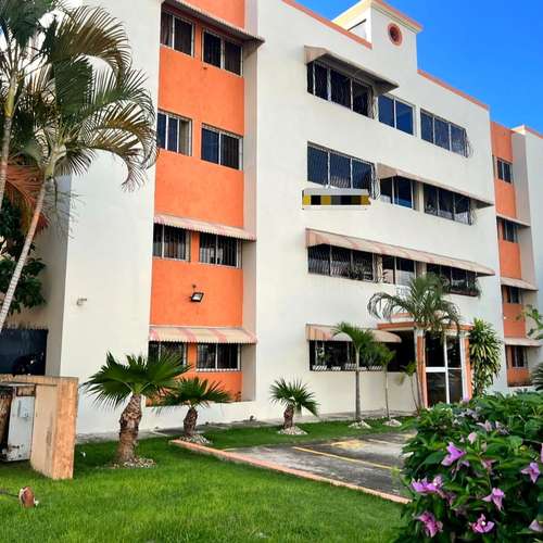 Apartamento en venta de 3 habitaciones en Av. Yapur Dumit, Santiago