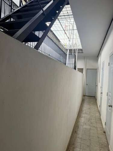 Apartamento 3er. Nivel en Zona Colonial de tres habitaciones - Imagen 4