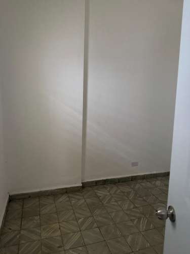 Apartamento 3er. Nivel en Zona Colonial de tres habitaciones - Imagen 7