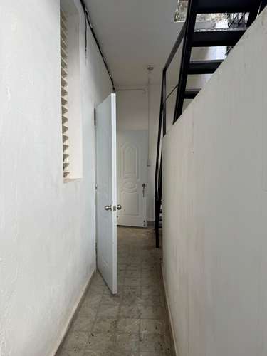 Apartamento 3er. Nivel en Zona Colonial de tres habitaciones - Imagen 10