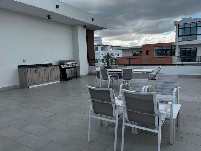 Apartamento VENTA en Naco de UNA Habitación con Línea Blanca - Imagen 18