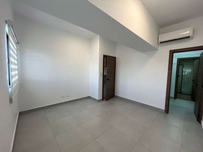 Apartamento VENTA en Naco de UNA Habitación con Línea Blanca - Imagen 11